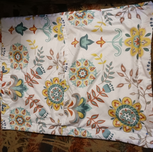 💐🌹Marcielo Quilted Romantic Green 🛌  🌸🏵3 Piece Set,A Fabulous👌Gift Item.🎁 - Picture 3 of 16